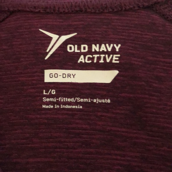 Old navy active wear pull over - Picture 3 of 3